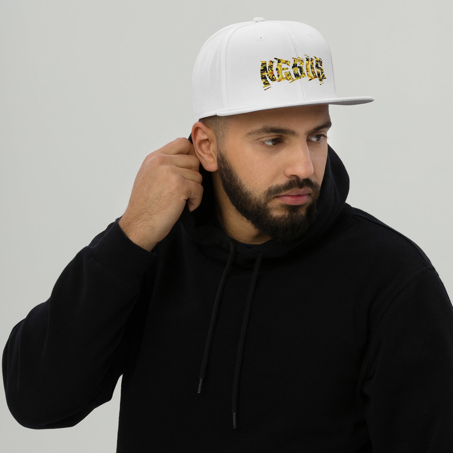 NEGUS Snapback Hat C0 [white/gold]